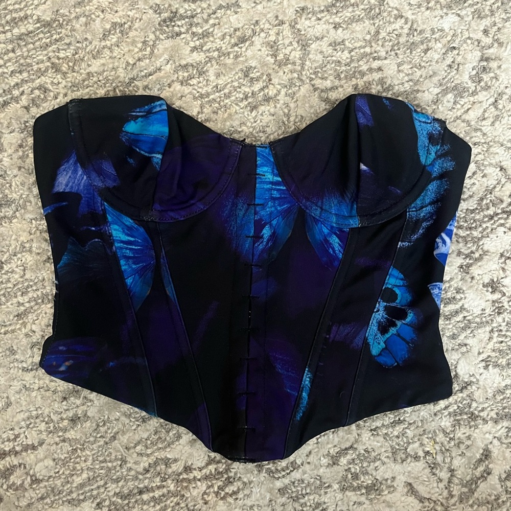 White Fox Boutique Black and Blue Crop Top
